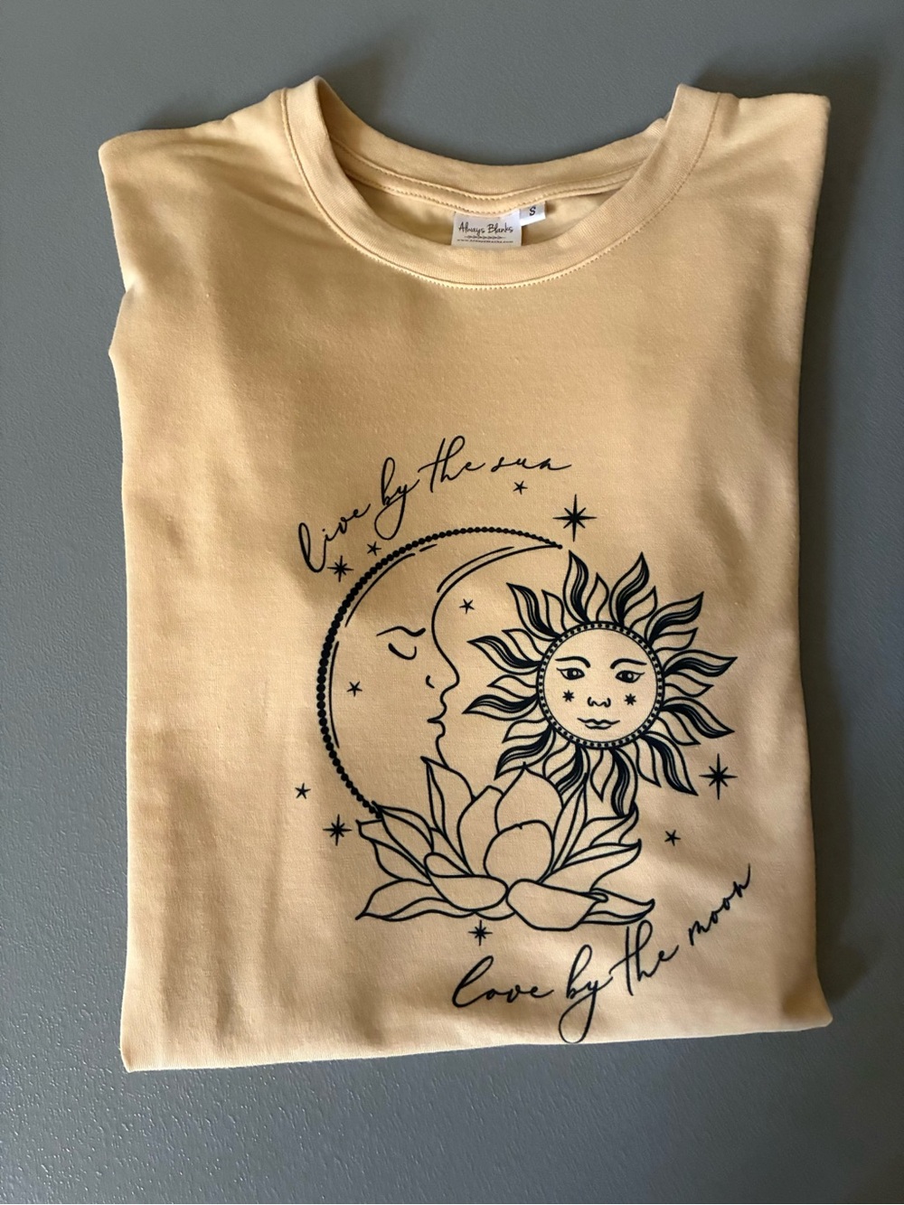Sun & Moon Graphic Crewneck T-shirt - Pale Yellow